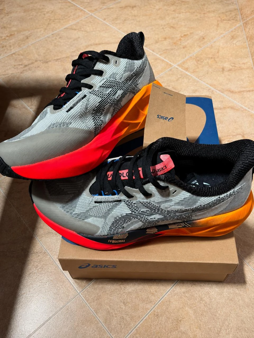 Running shoes Asics Novablast 5 CP – photo 3